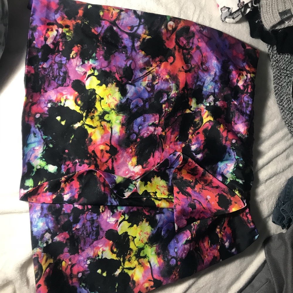 VINCE CAMUTO skirt